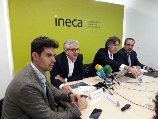Informe Ineca: las empresas alicantinas ganan tamaño, pero son menos exportadoras