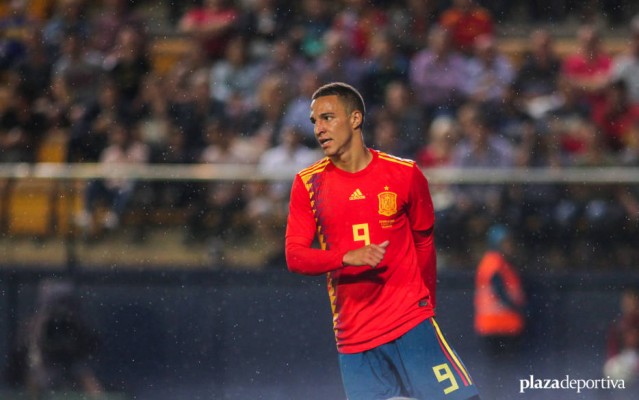 Una España gris vence a Túnez con un gol de Aspas