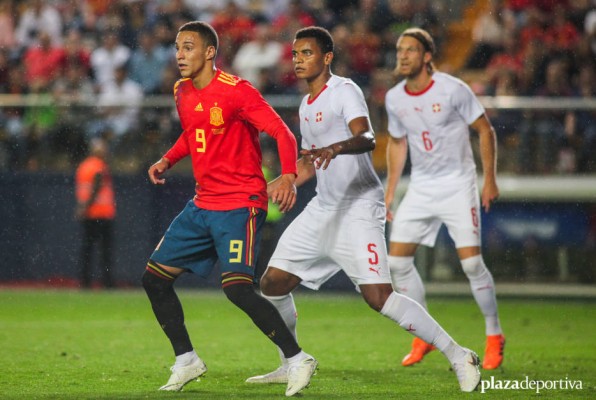 
Rodrigo manda un mensaje de tranquilidad sobre Piqué