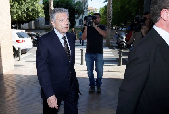 Otros seis ex consejeros de la CAM reiteran que el sueldo de Modesto Crespo no pasó por el órgano rector
