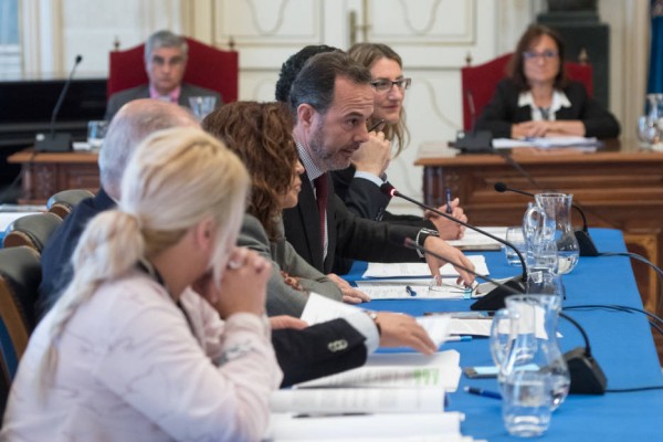 Alicante asume la condena por la falta de tribunal económico y se abre a pactar su composición 