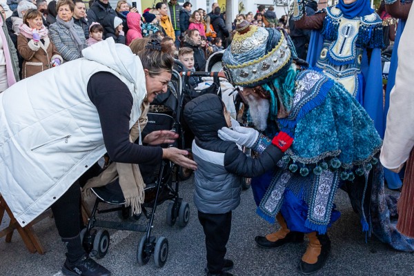 Cabalgata de los Reyes Magos en Elche 2024 (Fotos: PEPE OLIVARES)