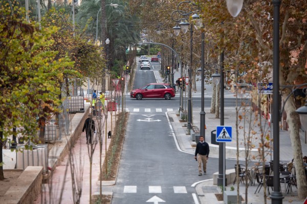 El nuevo eje Marvá-Gadea de Alicante tras las obras de la ZBE (Fotos: Rafa Molina)