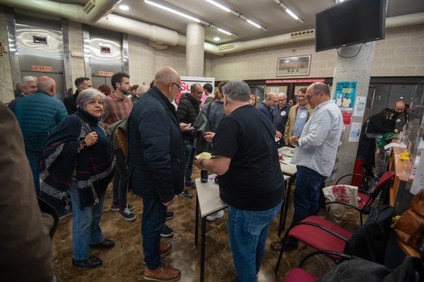 Primera asamblea de Sumar en Alicante (fotos RAFA MOLINA)