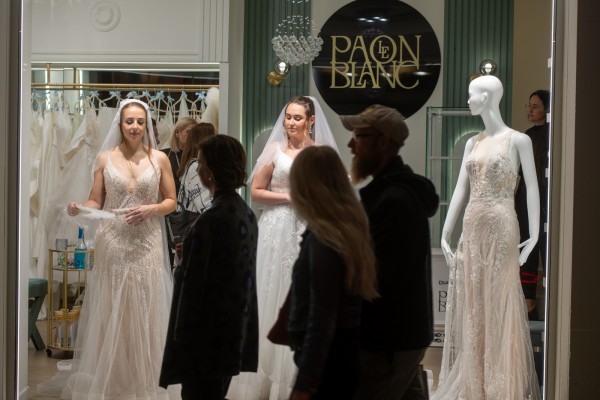 Inauguración de 'Le Paon Blanc' en Alicante (Fotos: Rafa Molina)
