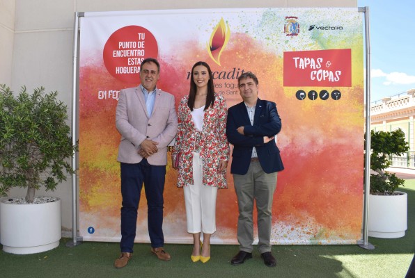El Mundial de Rusia se cuela en el Mercadito de Fogueres