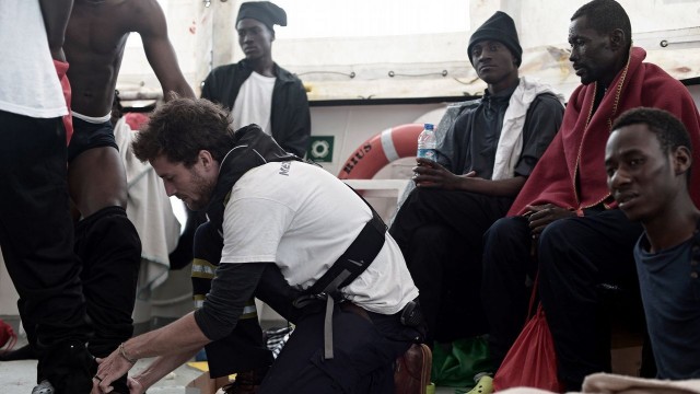 Los tres barcos con los inmigrantes del 'Aquarius' llegarán de forma escalonada y los menores se trasladarán a Alicante