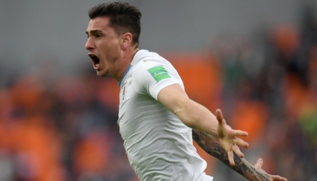 Giménez salva el estreno de Uruguay sobre la bocina