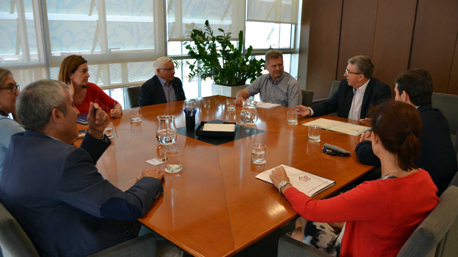 Reunión entre Confecomerç CV y el conseller Rafael Climent - 
