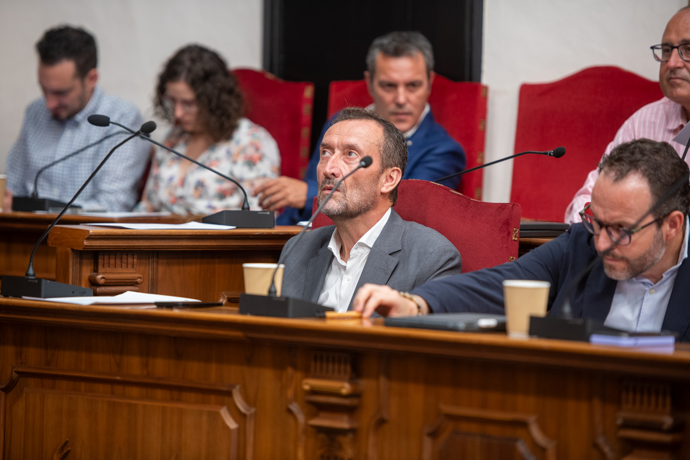 Primer pleno ordinario de Elche tras el 28M  (Fotos: RAFA MOLINA)