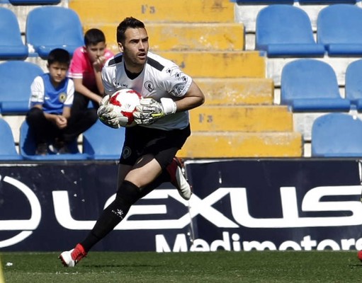 Falcón, único superviviente de la plantilla del descenso

