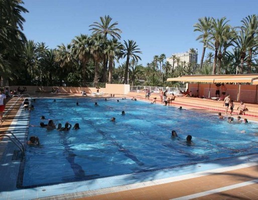Servicios Deportivos gestionará el servicio de socorrismo de las piscinas de Elche este verano