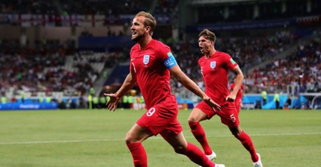 Kane rescata a Inglaterra con dos remates, el último en el descuento