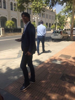 El director deportivo del Alavés, Sergio Fernández, se reúne con el Valencia por Nando