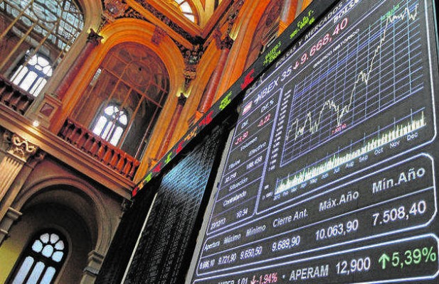 El Ibex 35 reduce (y mucho) las pérdidas al cierre de la sesión hasta el 0,14%