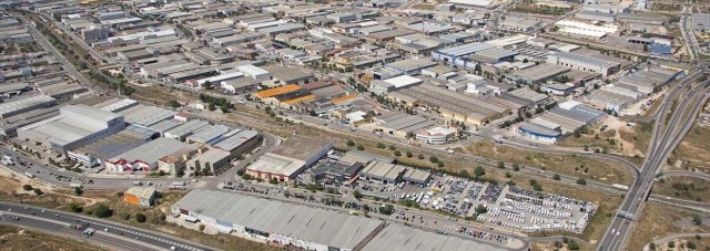El Consell modifica la Ley de Áreas Industriales y esquiva el recurso de inconstitucionalidad