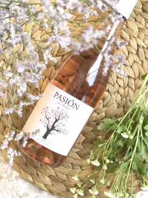 Pasión de Bobal, único rosado seleccionado por los paradores para la campaña de verano