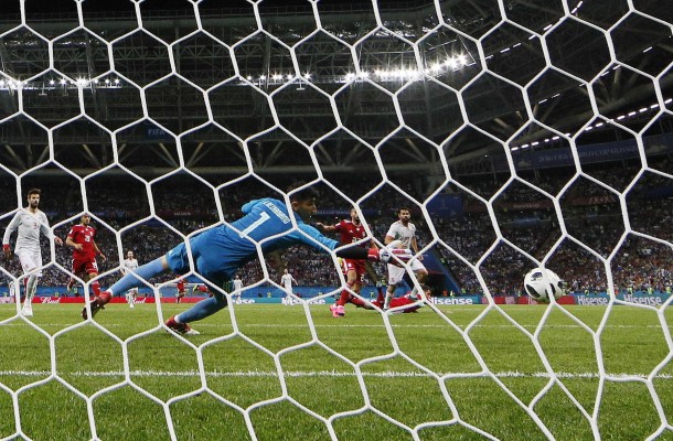 El fútbol castiga a Irán