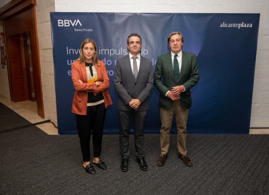 Encuentros AP con BBVA: 'Inversión sostenible' (Fotos RAFA MOLINA)