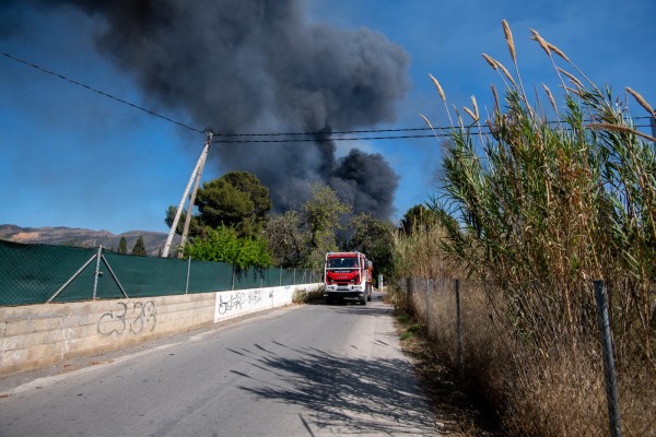 Incendio en Benidorm (fotos RAFA MOLINA)