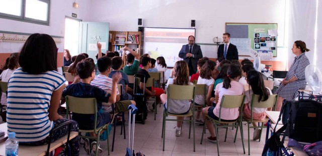 La FEBF promueve entre alumnos de primaria la importancia del ahorro