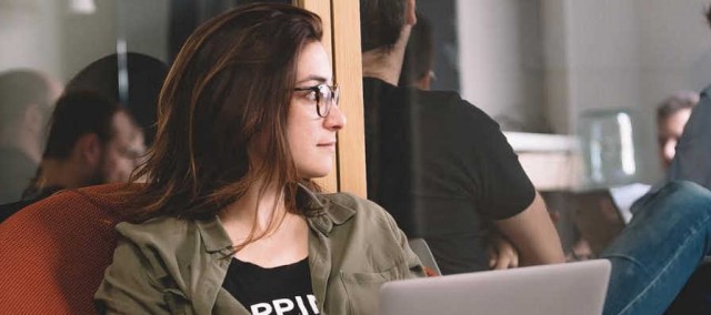 Onestic impulsa DevWomen para incentivar la programación en mujeres 