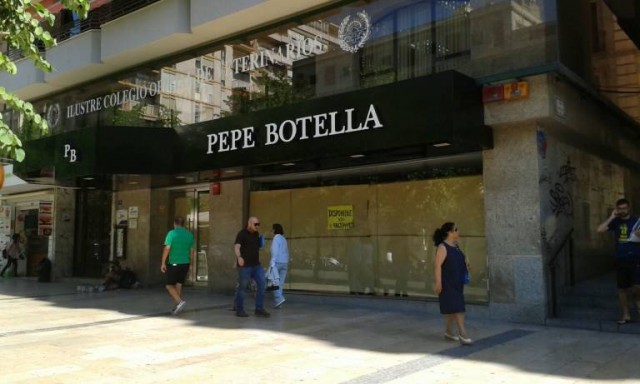 Embargan a la empresa que asumió la marca de Pepe Botella por deudas con sus empleados