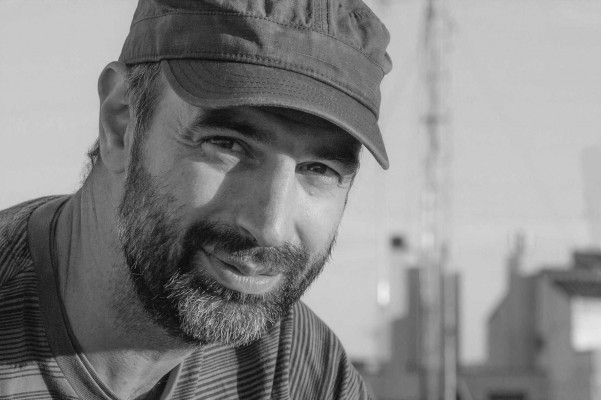 Mario de los Santos: “Siempre necesito la ficción, necesito protegerme para poder contarme”