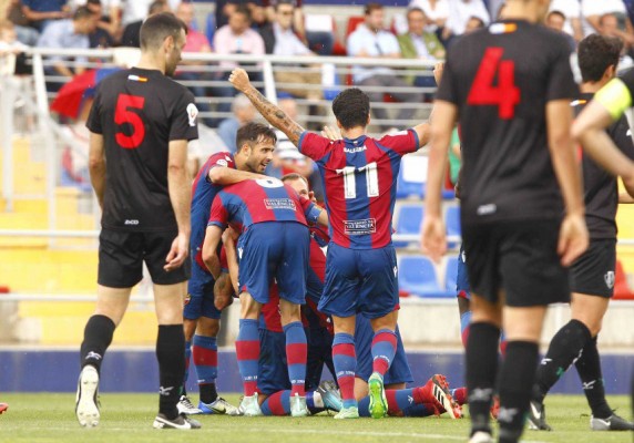 El Atlético Levante, obligado a remontar el 1-0 de Ibiza


