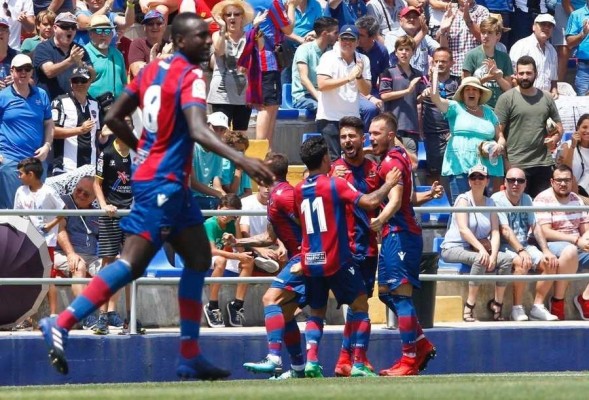 El Atlético Levante asciende a Segunda división B