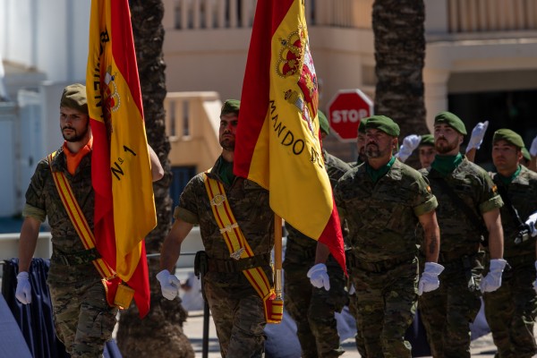 Jura de Bandera para personal civil en Benidorm (Fotos: PEPE OLIVARES)