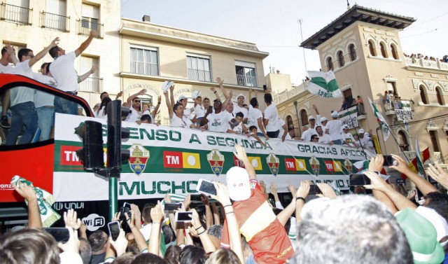 El ascenso del Elche CF supondrá una mejoría en la hostelería, pero sin cambios económicos relevantes 