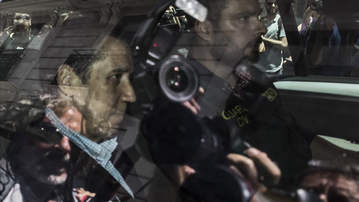 Eduardo Zaplana regresa a la cárcel tras ir al hospital por una bronquitis