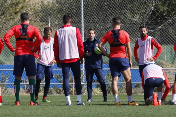 El Levante quiere engancharse a Primera asaltando el Madrigal