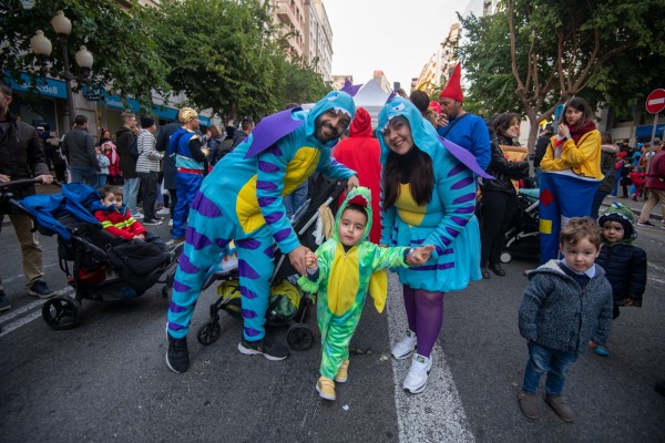 Alicante recupera el carnaval con el 'Sábado Ramblero' (Fotos: Rafa Molina)