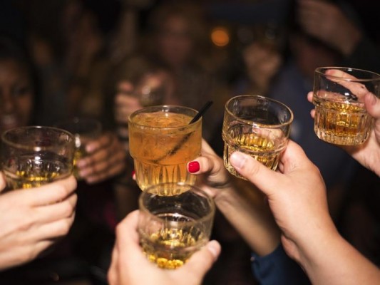 El 70% de los españoles desconoce cuál es el límite recomendado de consumo de alcohol