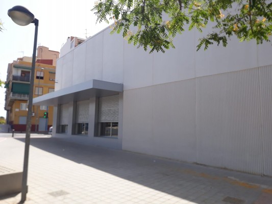 Consum ultima la apertura de su macrotienda en la Vía Parque y busca acercarse al centro