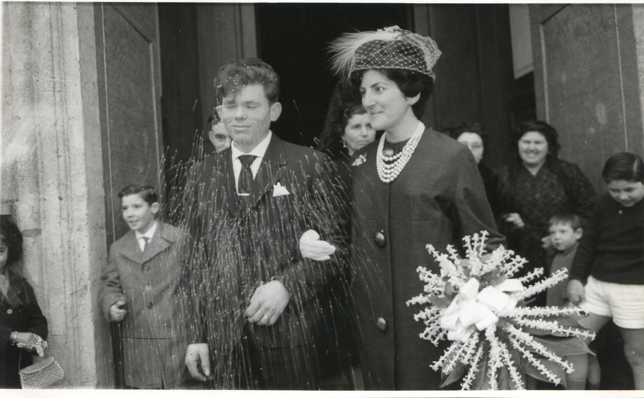 La memòria d'un poble a un sol clic: els veïns de Paiporta recullen més de 6.000 fotos històriques