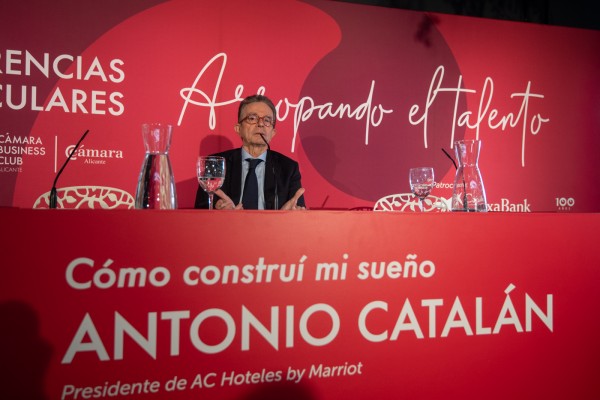 Antonio Catalán de AC by Marriot en Cámara Business Club (Fotos: RAFA MOLINA)