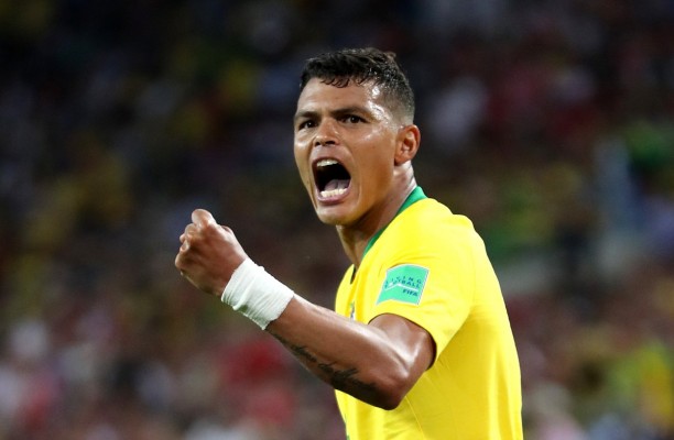 Brasil se cita con México tras vencer a Serbia 