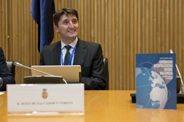 Jesús de Salvador presenta en el Congreso un libro con sus columnas publicadas en 'Valencia Plaza'