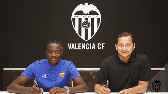 El Valencia hace oficial el fichaje de Mouctar Diakhaby