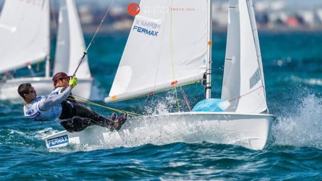 Quique Luján calienta motores para el Europeo y el Mundial juvenil de vela de este verano

