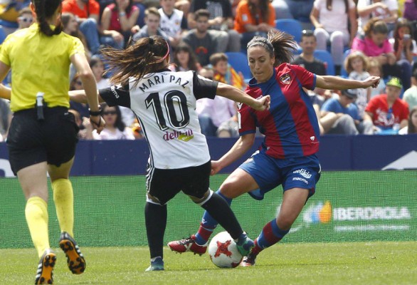 Guti renueva su contrato con el Levante Femenino