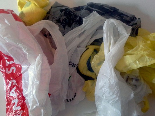 A partir de este 1 de julio se cobrarán en España todas las bolsas de plástico