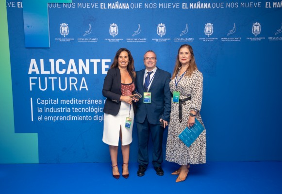 Primera jornada del Congreso Internacional Alicante Futura 2022. (Fotos: RAFA MOLINA)