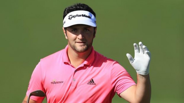 Dustin Johnson sigue líder, Jon Rahm se mantiene quinto