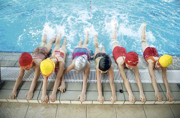 Actividades acuáticas para menores
en las piscinas de Benimaclet y El Palmar
