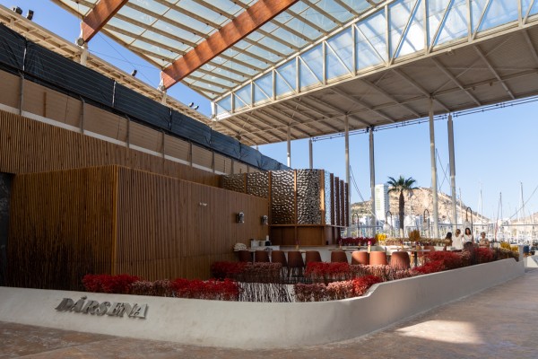 El nuevo Dársena se presenta en sociedad en Panoramis (Fotos: PEPE OLIVARES)