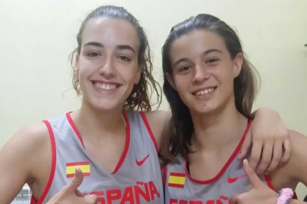 Gala Camarena, Bárbara Cuxart y Lorena Segura, con la selección española